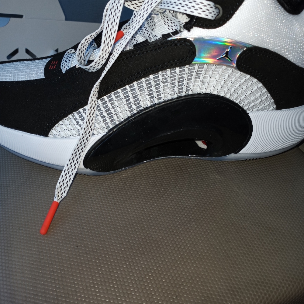 Jordan xxx - Picture 3 of 3